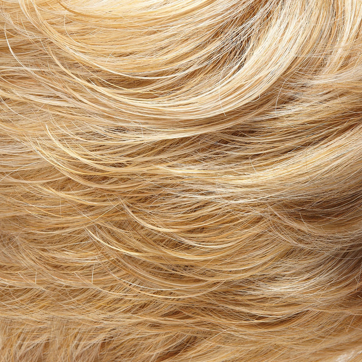 104F24B Macadamia | Pale Natural White Blonde & Light Natural Gold Blonde Blend with Light Natural Gold Blonde Nape