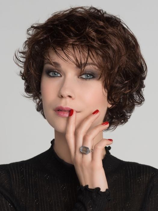 Auburn Mix 33.30.33 | Lightest Brown and Light Strawberry Blonde with a Medium Brown Blend and Shaded Roots