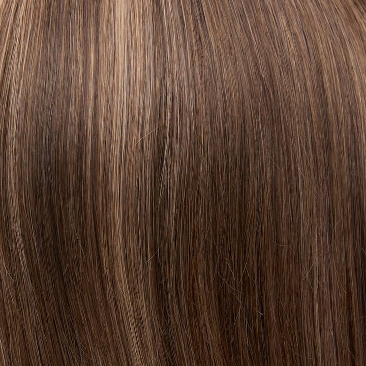 6B/22S6 Toasted Almond | A blended medium brown with light brown highlights and a medium brown shaded root. The cool-toned base and delicate highlights add understated dimension for a natural, modern brunette look.