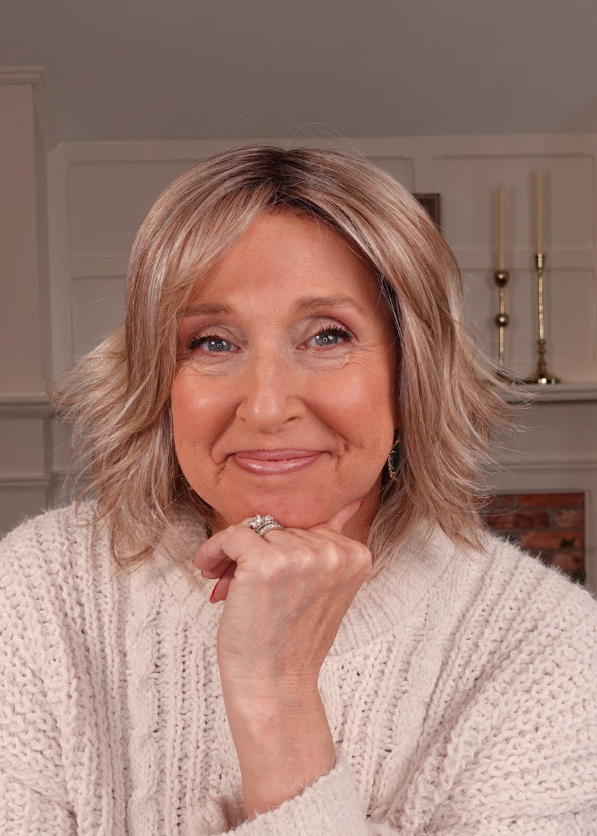 Frannie wearing Brann in Sandy Beige Blond-R