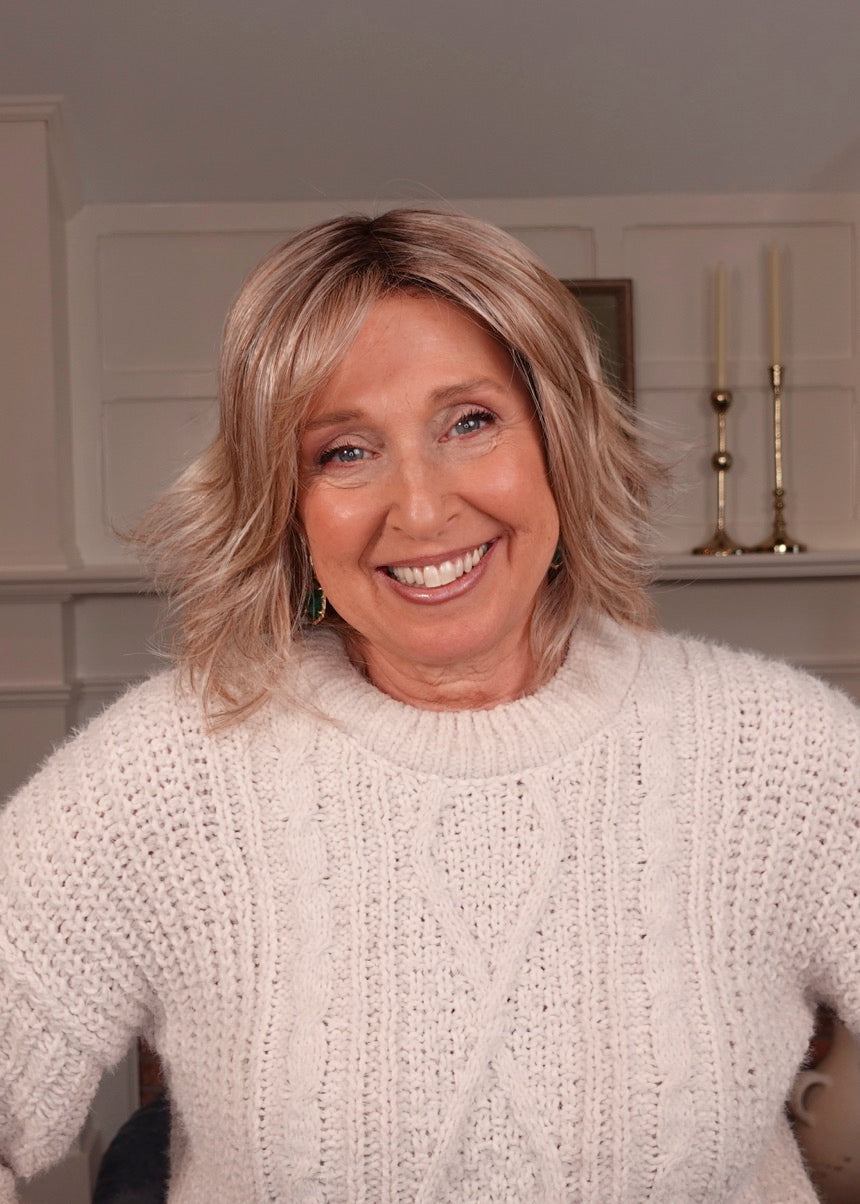 Frannie wearing Brann in Sandy Beige Blond-R