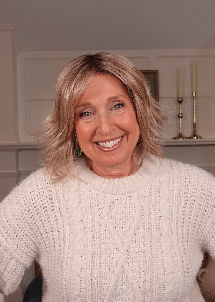 Frannie wearing Brann in Sandy Beige Blond-R