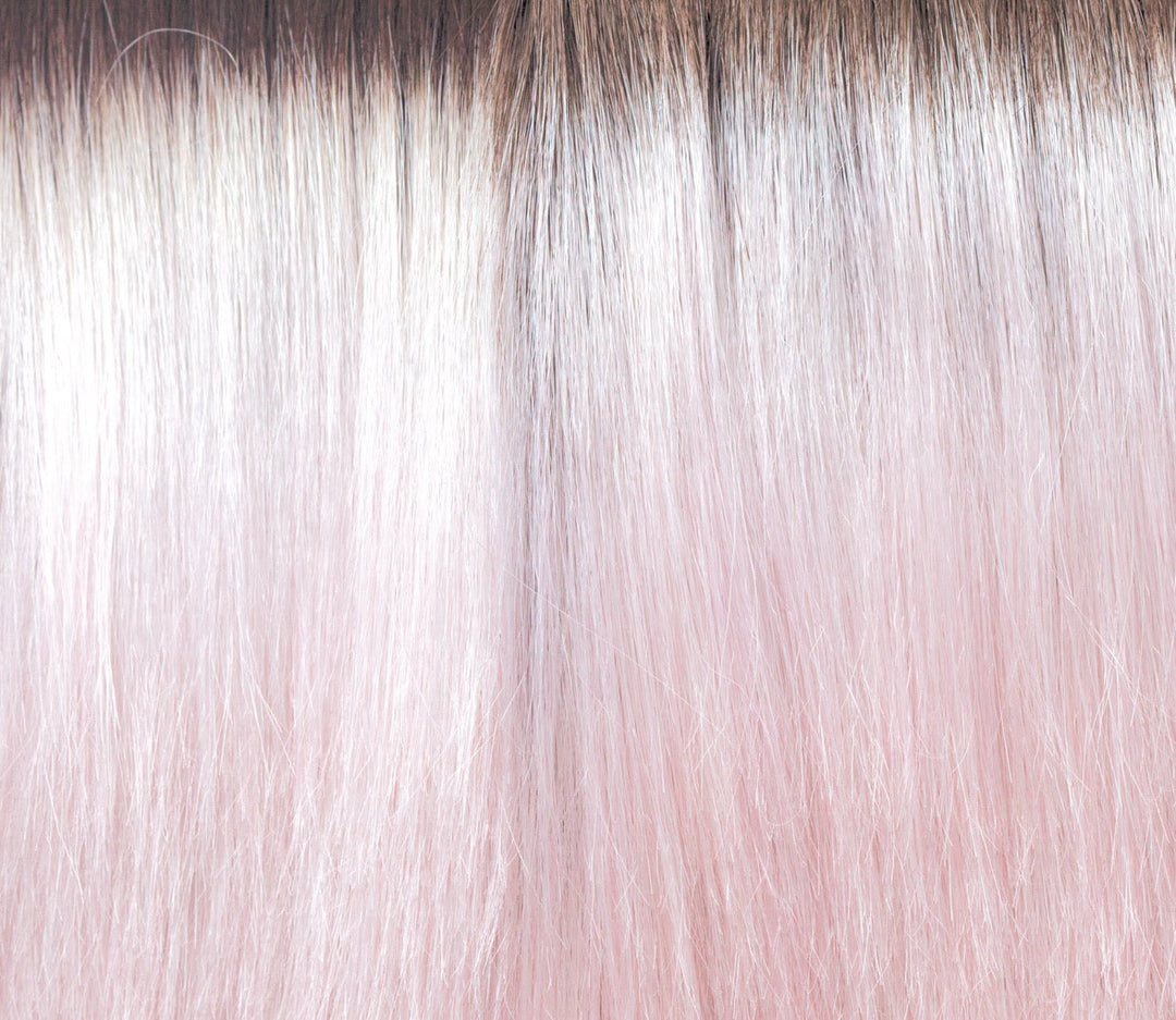 Bubblegum-R | Soft pastel pink base with warm brown root