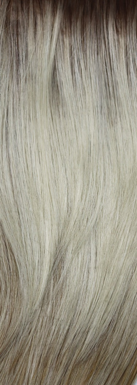 Creamy Dolce | Medium brown roots with platinum blond top and honeyblonde mix underneath