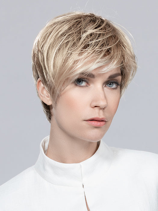Champagne Rooted 22.25.20 | Light Neutral Blonde, Lightest Golden Blonde, and Light Strawberry Blonde Blend with Shaded Roots