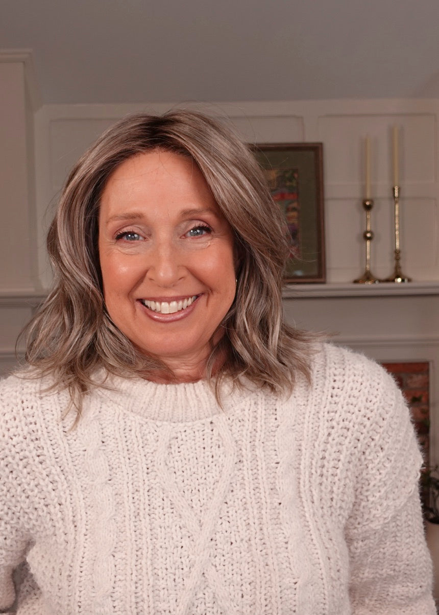 Frannie wearing Loryn in Greige-R