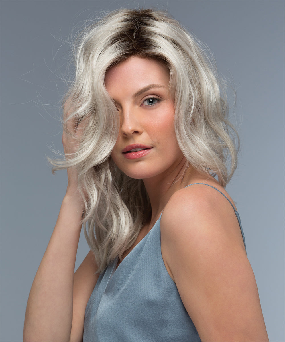 SILVERSUNRT8 - Iced Blonde Dusted with Soft Sand & Golden Brown Roots