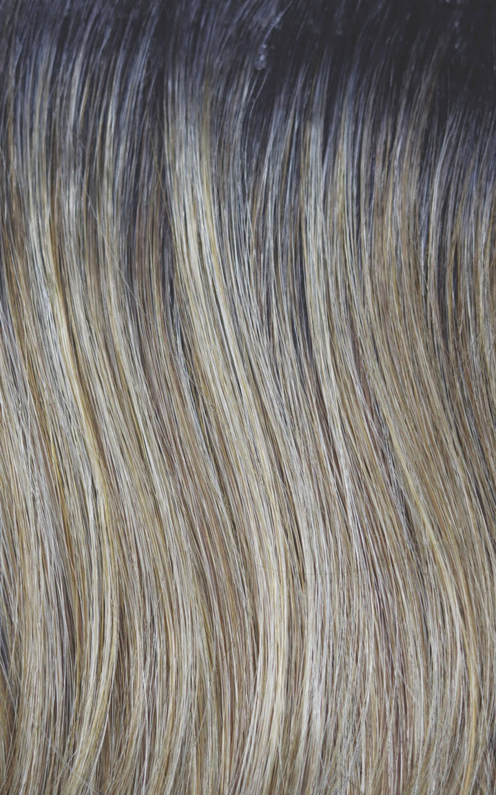 Peanut Butter Swirl | Dark brown root with 50/50 blend of light brown and gold blond