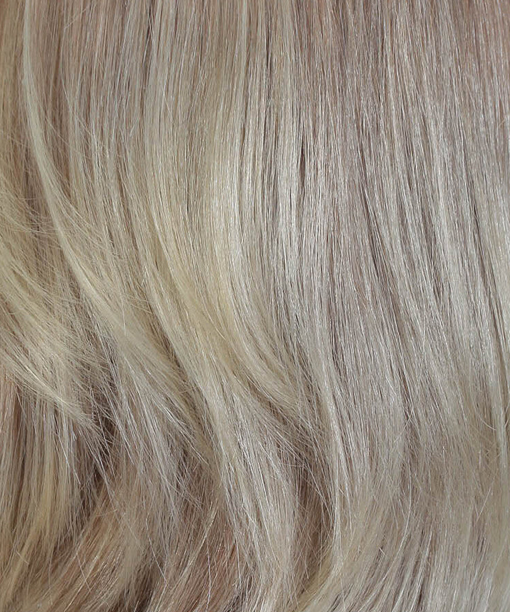 R10/24BT - Pale Golden Blonde Blended & Tipped with Light Brown