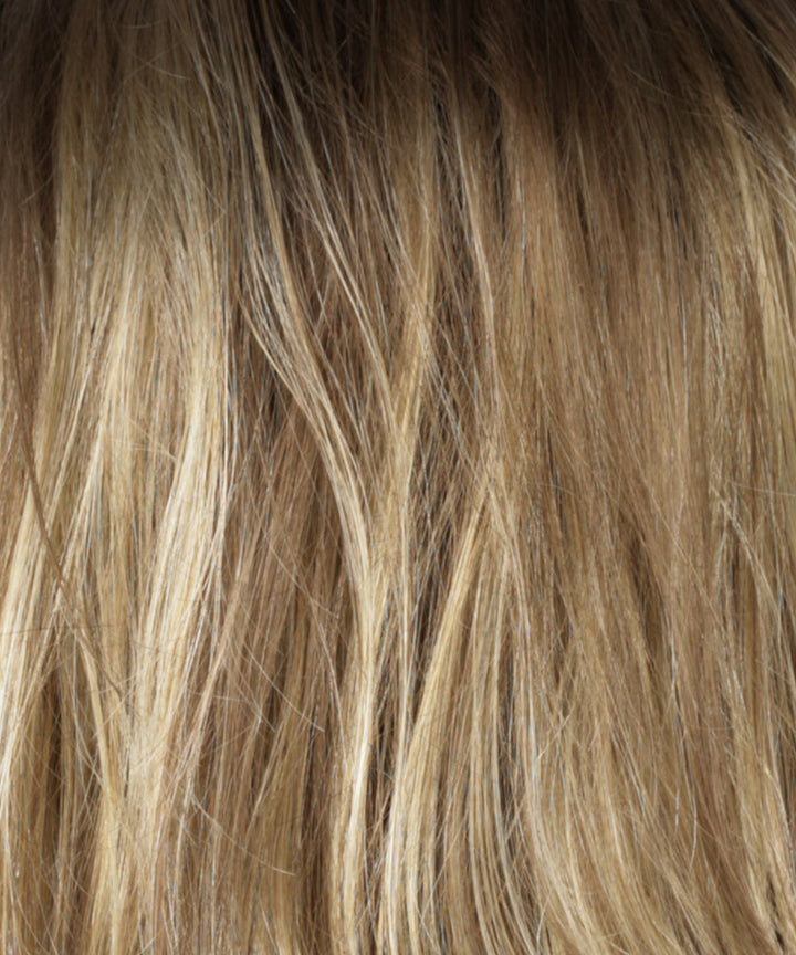 RH12/26RT4 | Light Brown with Chunky Golden Blonde Highlights &amp; Dark Brown Roots