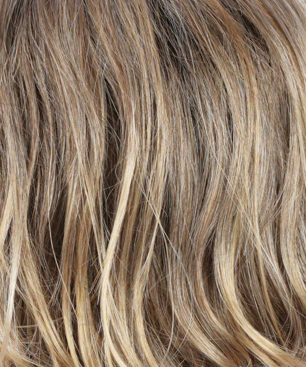 ROM6240RT4 - Golden Brown Base with a Subtle Graduation to Copper Blonde