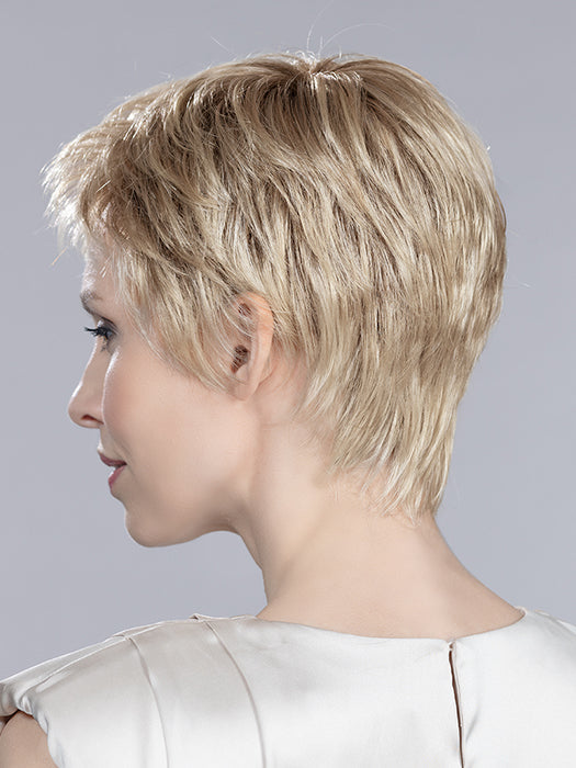 Risk Comfort by Ellen Wille in Champagne Rooted 22.16.23 | Light Neutral Blonde and Medium Blonde with Lightest Pale Blonde Blend and Shaded Roots