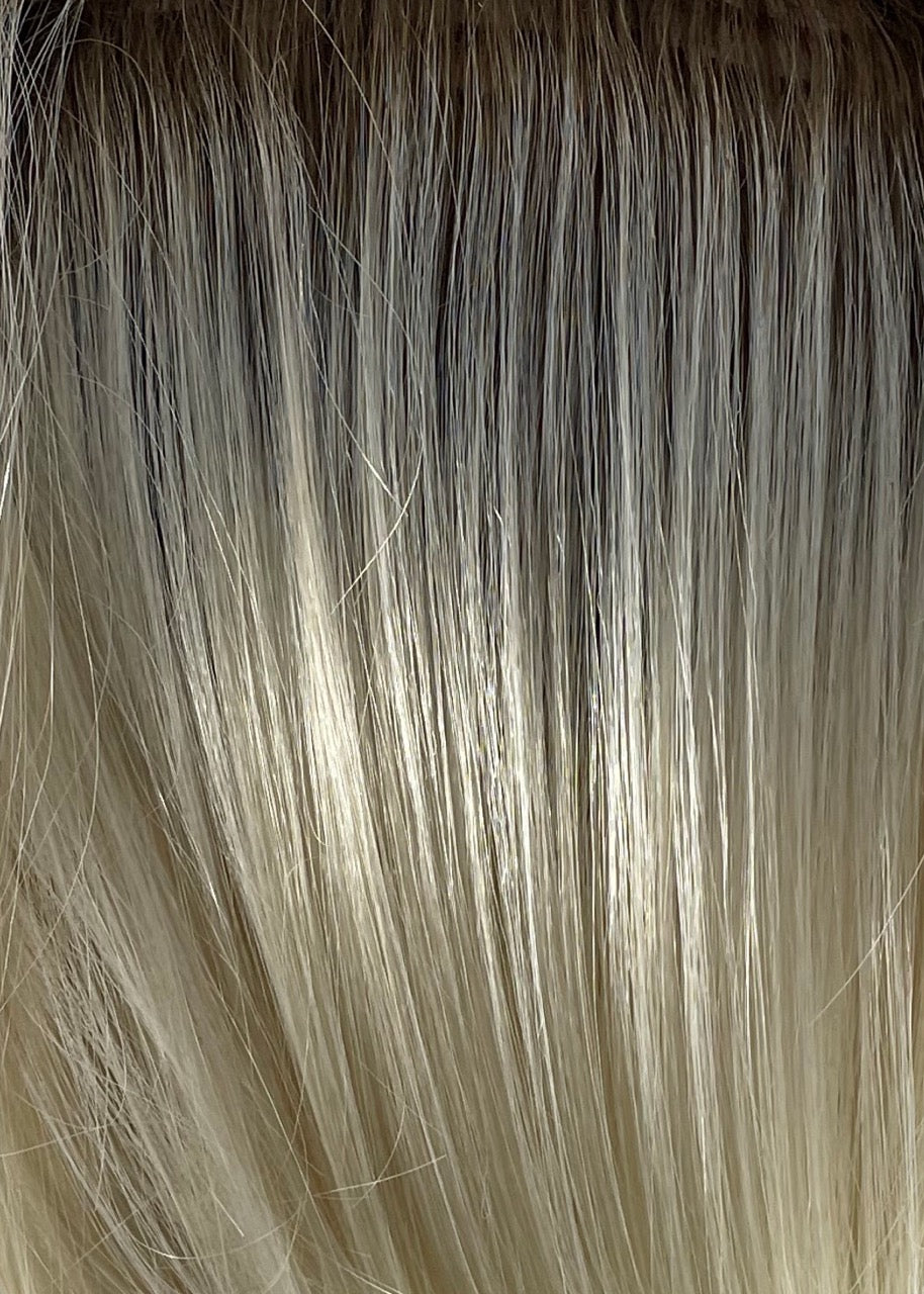 Seashell Blond-R | A mixture of cool white blond and creamy white tones + soft brown root