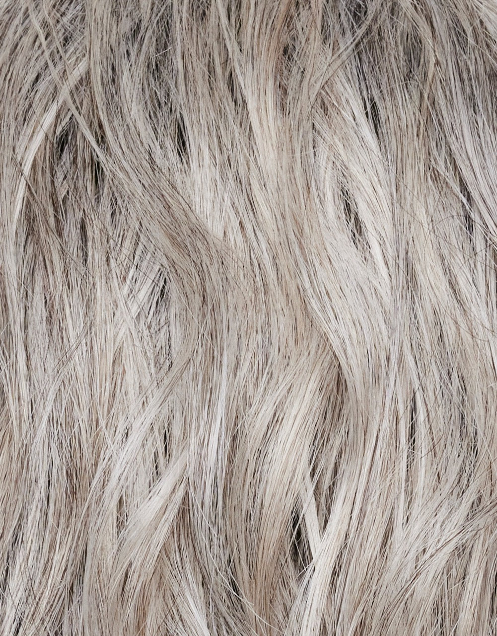 Silver Brown-MR | Silver Brown MR, the MR which stands for Micro root, has a very small regrowth which transcends into the silver, grey and honey brown tones, this beautiful color has the ability to look very natural and fashionable all at the same time.