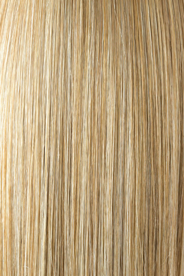 Spring Honey-T | A perfect blend of warm honey blond and cool platinum blond. Lighter face line &amp; hair ends complete a dimensional appearance.