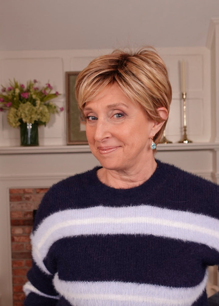 Frannie wearing Brushed Pixie in 14/26/R10