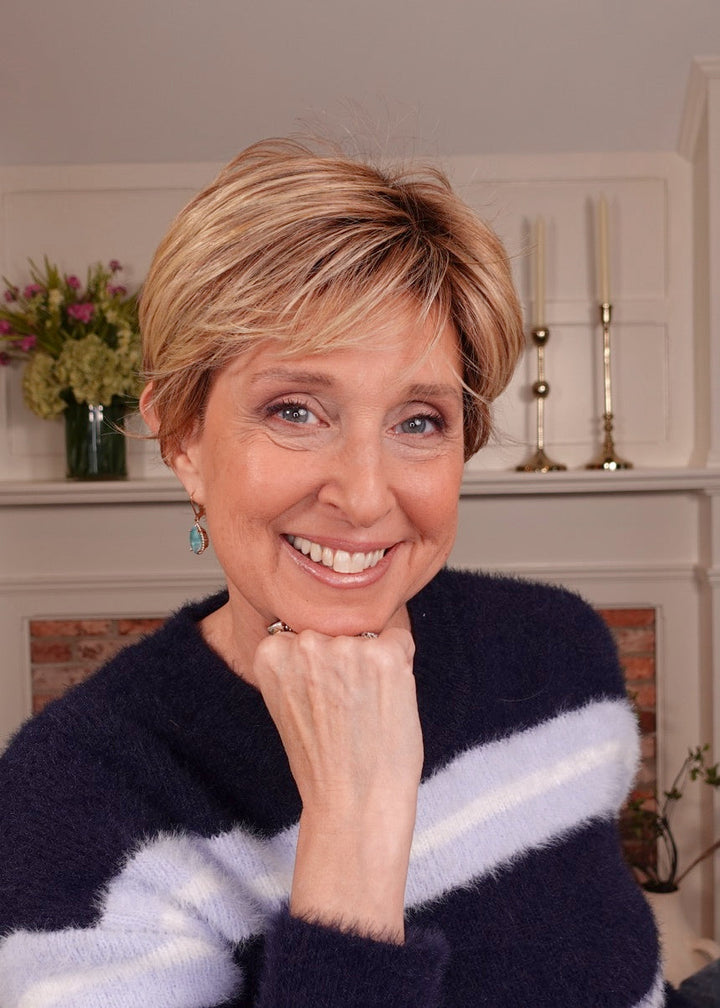 Frannie wearing Brushed Pixie in 14/26/R10