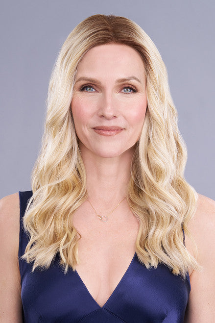 Top Trend Lace HD Wavy 18"