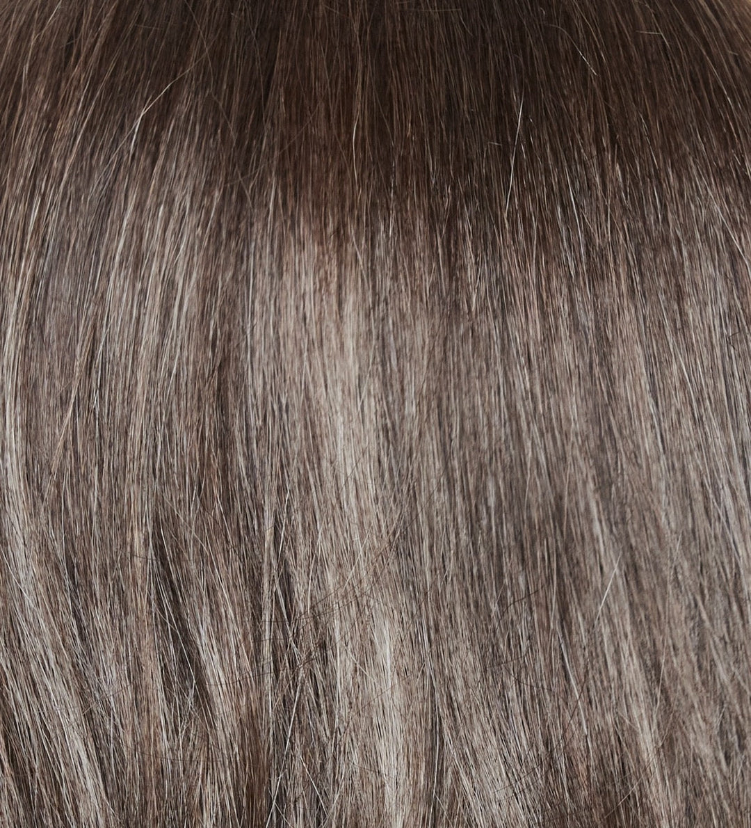 Truffle Brown-R | Neutral medium-brown tone, softly blended with light ash blond. The root creates a dimensional effect.