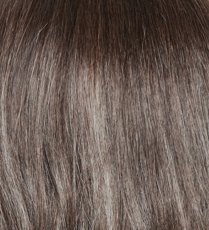 Truffle Brown-R | Neutral medium-brown tone, softly blended with light ash blond. The root creates a dimensional effect.