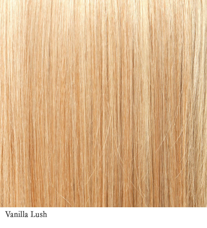 Vanilla Lush 140/22/HL613 | A blend of honey blonde, gold blonde, light blonde with lightest blonde highlights.