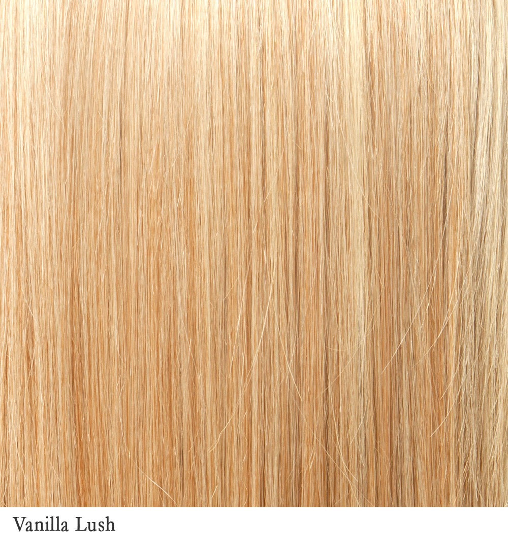 Vanilla Lush 140/22/HL613 | A blend of honey blonde, gold blonde, light blonde with lightest blonde highlights.