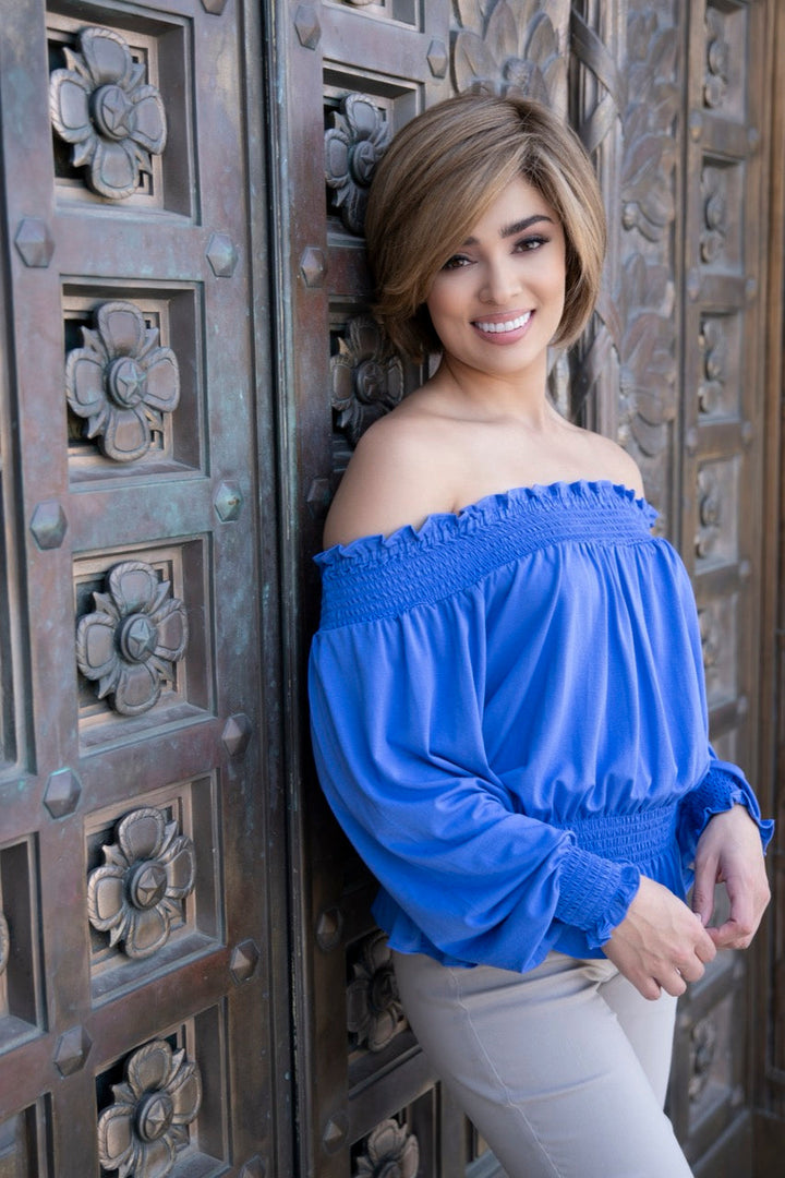 Abbey in Toasted Sesame