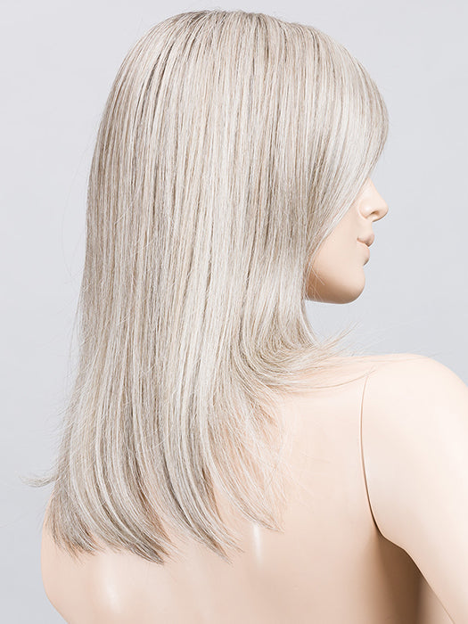 Pearl Rooted 101.14 | Pearl Platinum and Medium Ash Blonde Blend with Shaded Roots