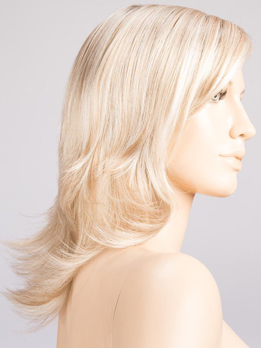 Champagne Rooted 25.22.26 | Light Beige Blonde, Medium Honey Blonde, and Platinum Blonde Blend with Dark Roots