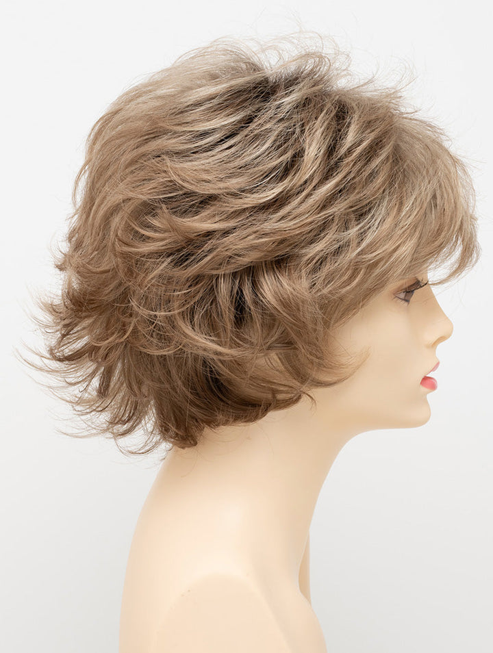 Sparkling Champagne | 26/23/14 R8 | Rooted Neutral Light Blonde