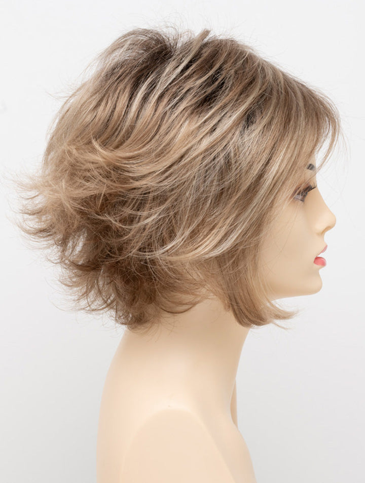 Sparkling Champagne | 26/23/14 R8 | Rooted Neutral Light Blonde