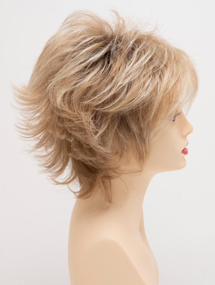 Sparkling Champagne | 26/23/14 R8 | Rooted Neutral Light Blonde