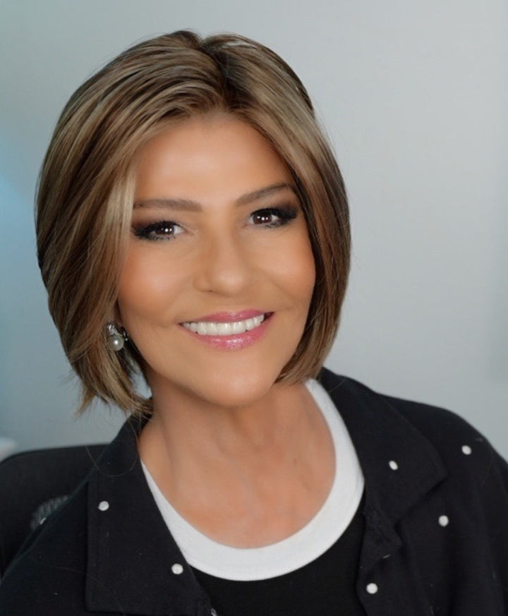 Marlene wearing Ava in 10RH16 Caffe Mocha