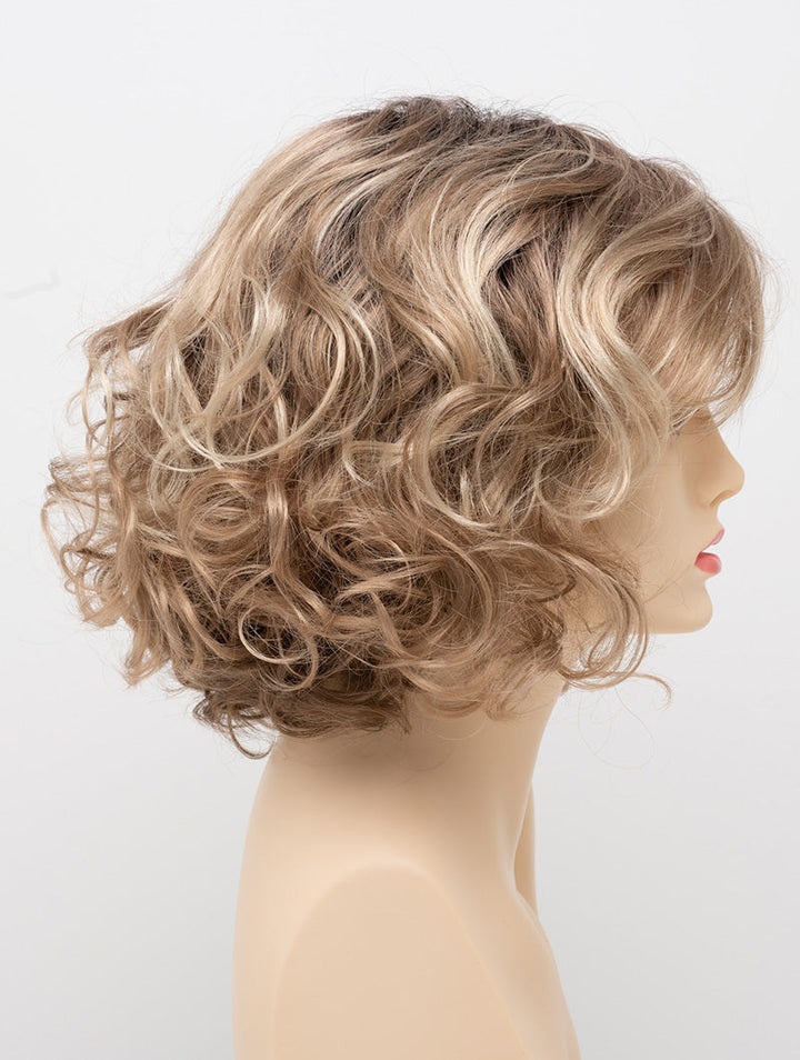 Sparkling Champagne | 26/23/14 R8 | Rooted Neutral Light Blonde