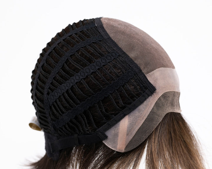 Billie in Amaretto & Cream