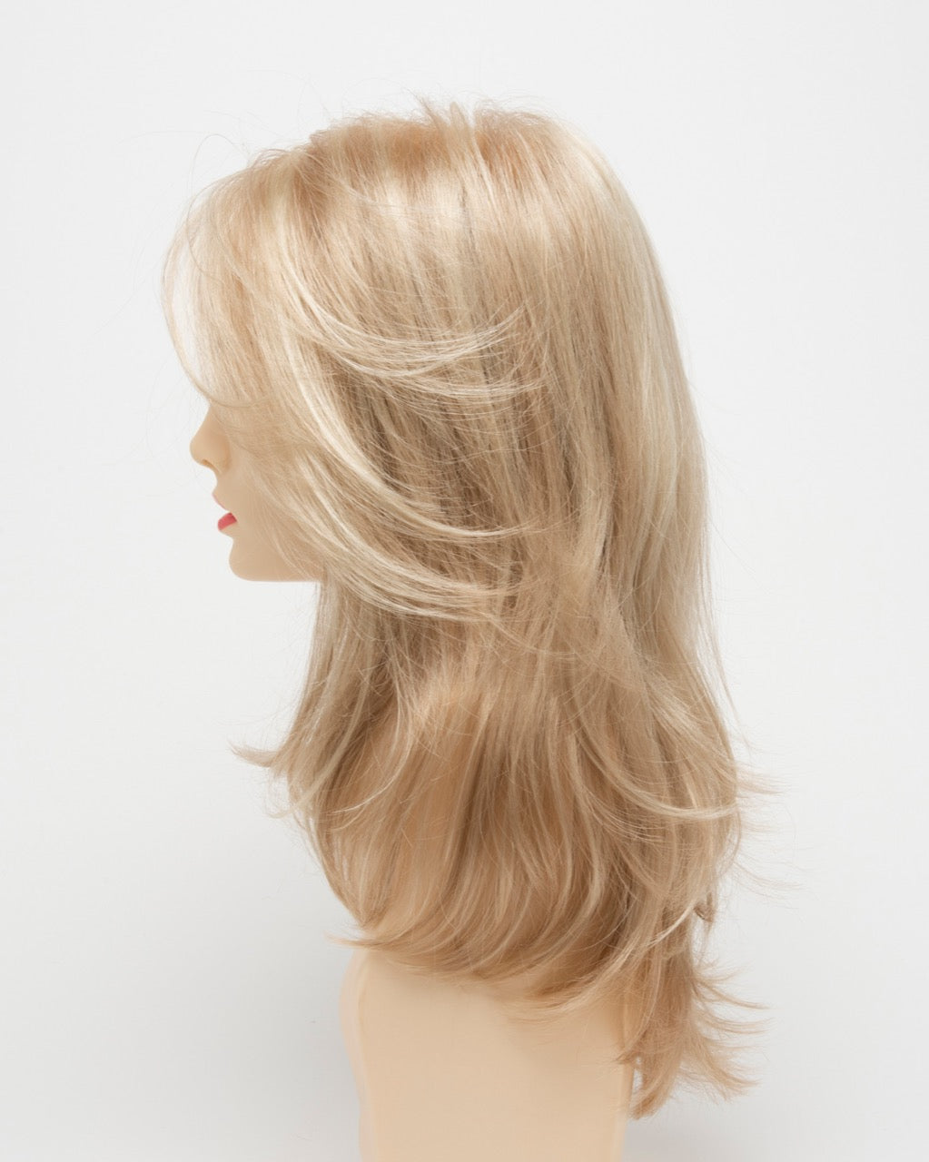 Bobbi in Medium Blonde
