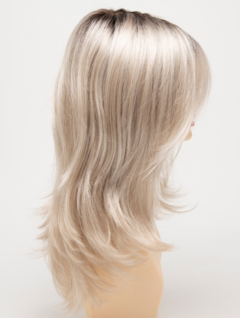 Platinum Shadow | 613 R8 | Rooted Pale Platinum Blonde