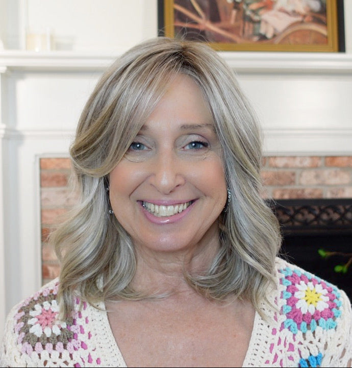 Frannie wearing Bradshaw in Cool Chai Blonde-R