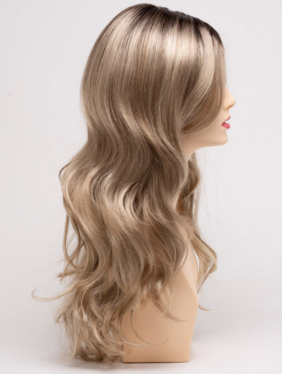 Champagne Shadow | 14/613 R8 | Rooted Pale Golden Blonde