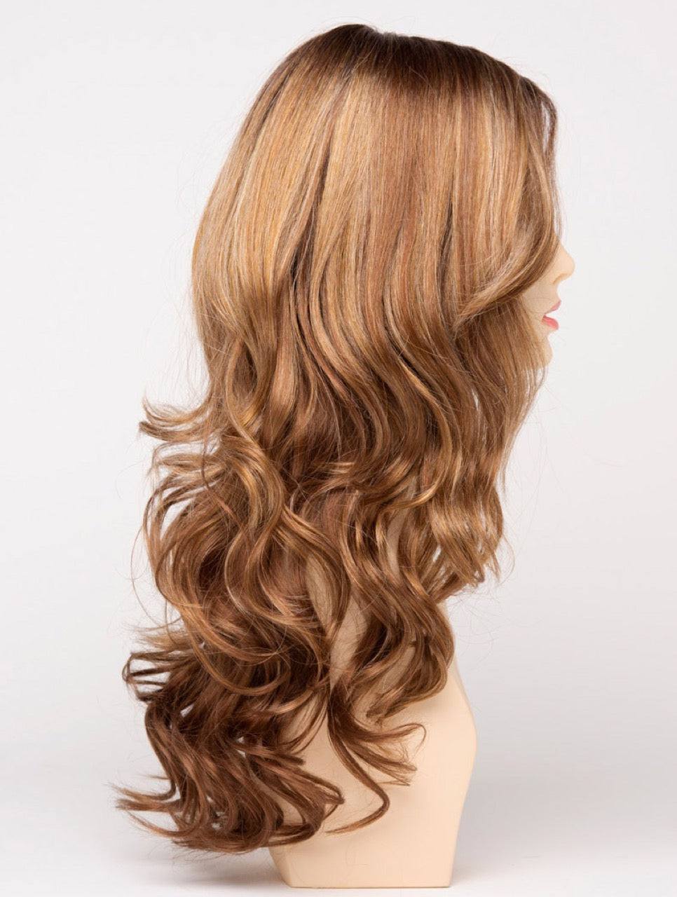 Golden Nutmeg | 27/26/23 R8 | 3-Tone blend of a Cinnamon Brown Base, Chocolate, Brown Roots, and Golden Blonde highlights