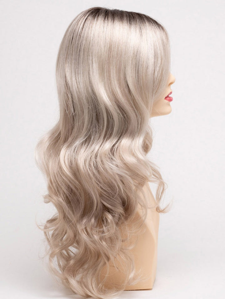 Platinum Shadow | 613 R8 | Rooted Pale Platinum Blonde
