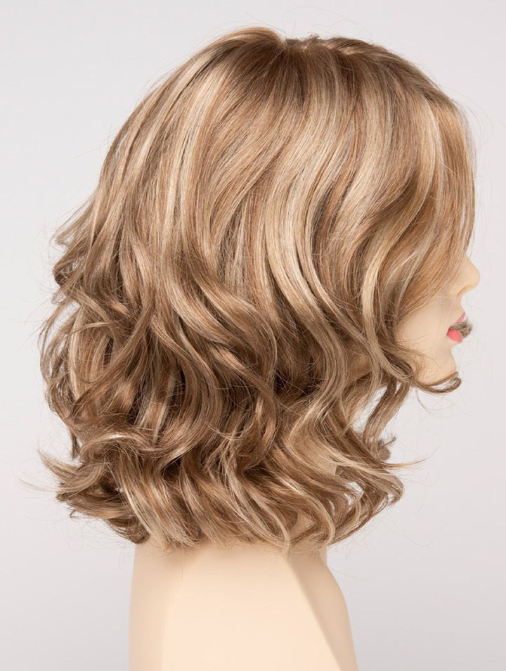 Dark Blonde | 16/23 | Neutral Dark Blonde with Highlights