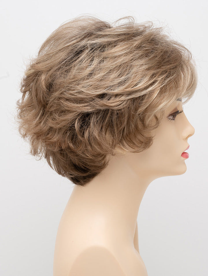 Sparkling Champagne | 26/23/14 R8 | Rooted Neutral Light Blonde