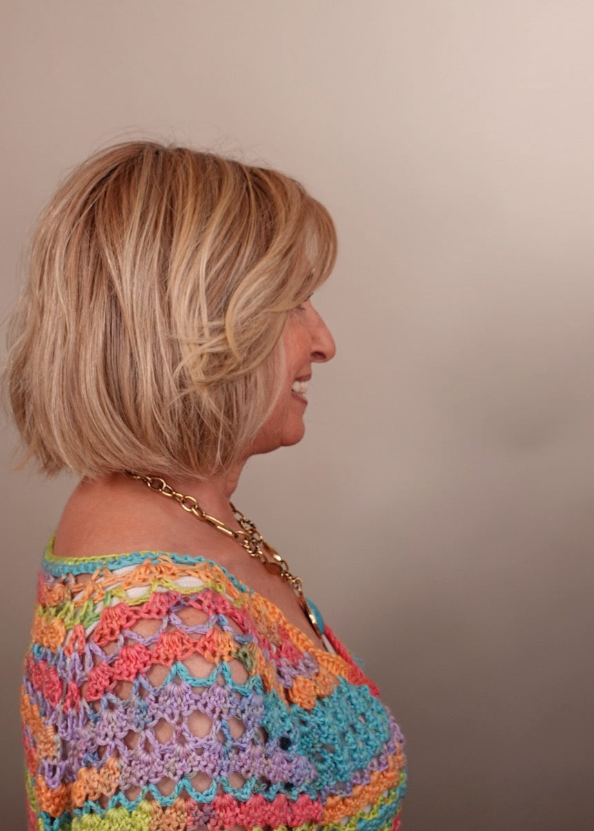 Frannie wearing Madison in Raw Sugar Blonde-R