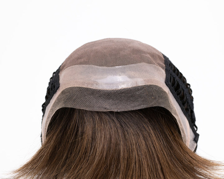 Billie in Amaretto & Cream