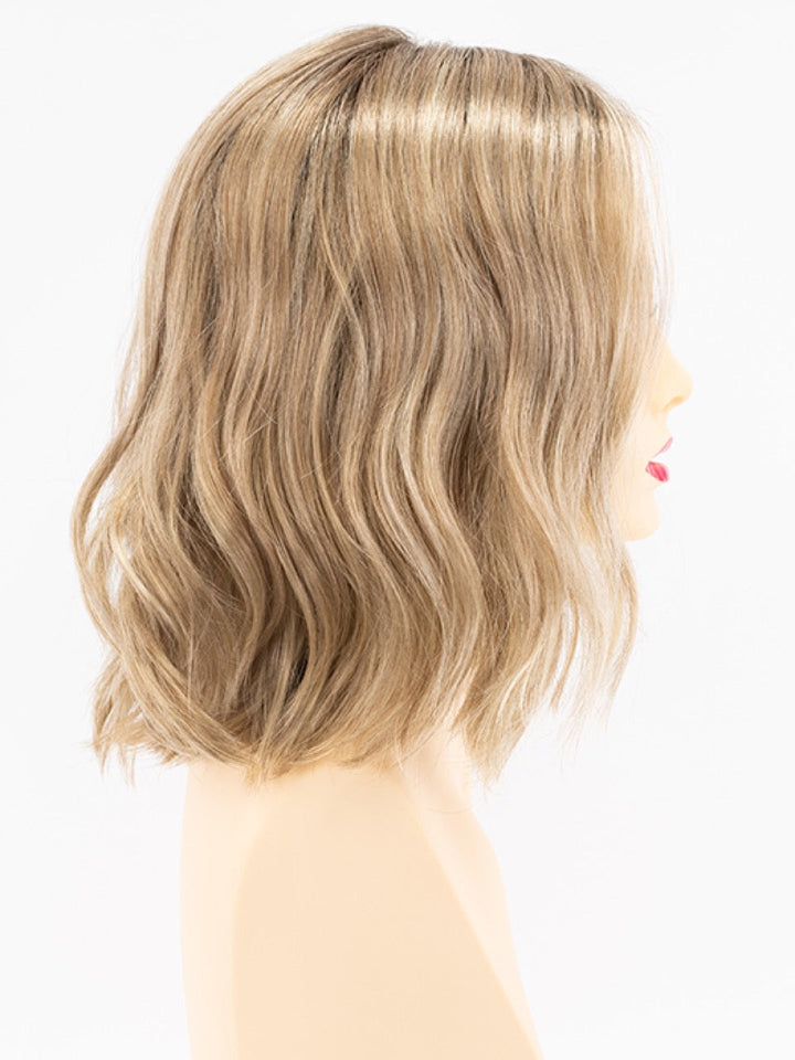 Champagne Shadow | 14/613 R8 | Rooted Pale Golden Blonde