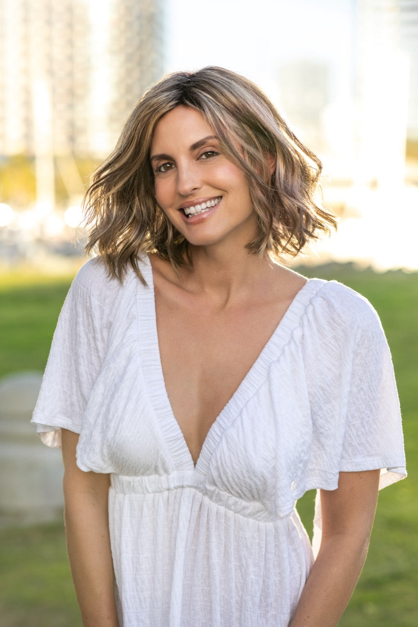 Charlotte in Honey Breeze