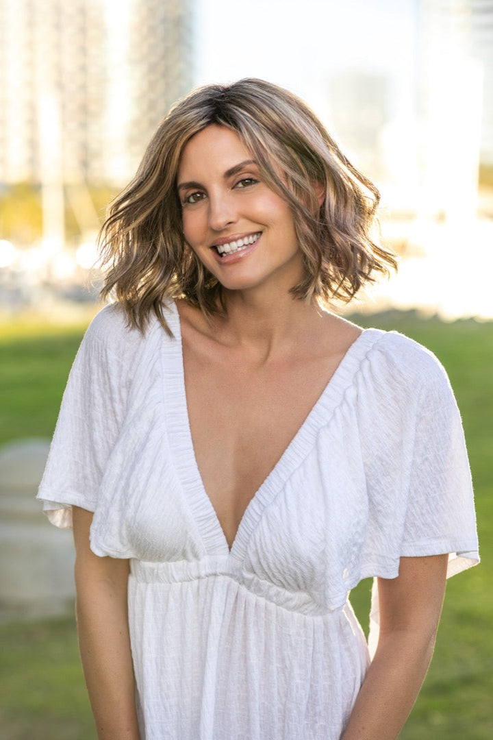 Charlotte in Honey Breeze