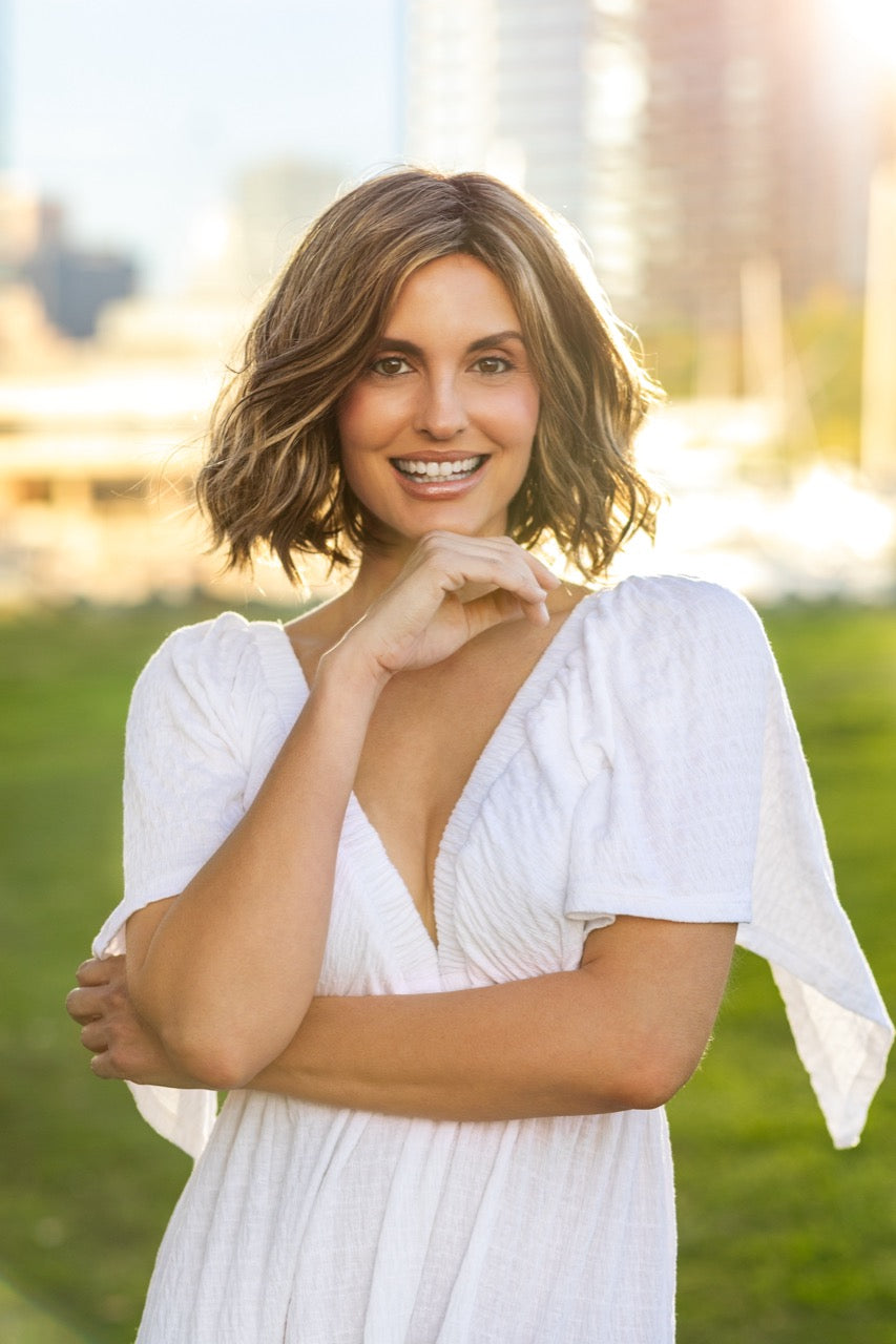 Charlotte in Honey Breeze