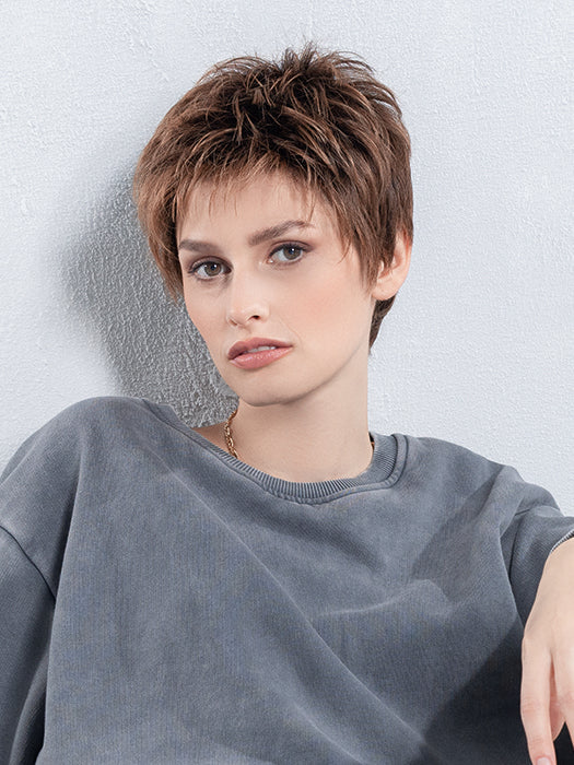 Chocolate Rooted 830.27.33 | Medium Brown, Light Auburn, Dark Strawberry Blonde, And Dark Auburn Blend With Shaded Roots